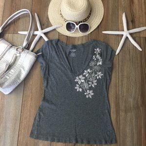 Express Gray Short Sleeve Tee with Floral Design